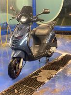 Piaggip zip 50cc full option, Fietsen en Brommers, Scooters | Piaggio, Ophalen of Verzenden, Zo goed als nieuw, Benzine, Zip