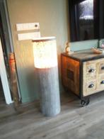 Vloerlamp, Huis en Inrichting, Lampen | Vloerlampen, Ophalen of Verzenden, Zo goed als nieuw, Metaal, Modern
