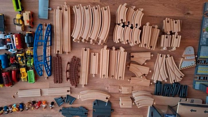Houten treinbaan sets, Kinderen en Baby's, Speelgoed | Houten speelgoed, Zo goed als nieuw, Ophalen