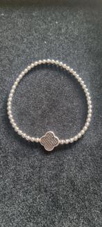 Mooie zilveren armband met klavertje vier, Sieraden, Tassen en Uiterlijk, Armbanden, Ophalen of Verzenden, Zo goed als nieuw, Zilver
