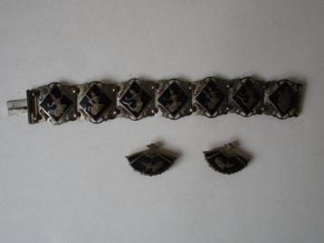 Antieke Niello-zilver armband en oorclips uit Thailand beschikbaar voor biedingen