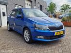 Skoda Fabia Combi 1.2TSi JOY Clima Trekhaak PDCa NAP NL auto, Euro 6, 4 cilinders, Blauw, LED verlichting