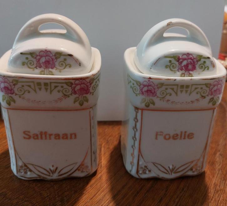 Vintage Specerijpotjes - Saffraan & Foelie, Antiek en Kunst, Antiek | Keramiek en Aardewerk, Ophalen of Verzenden