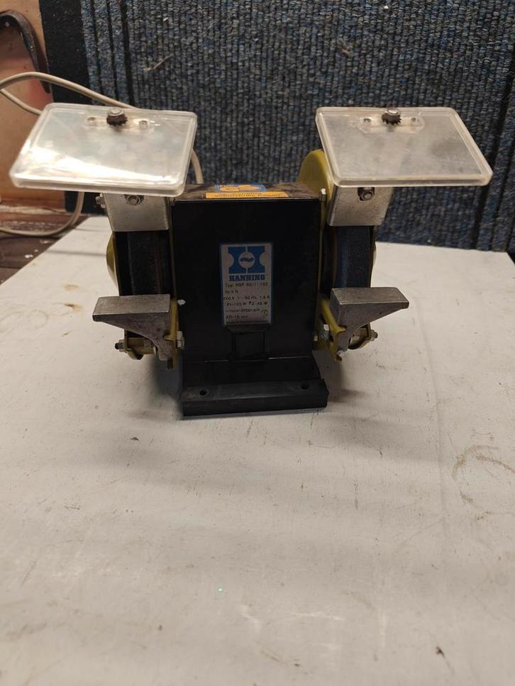 Kleine Hanning Werkbankslijpmachine, Doe-het-zelf en Verbouw, Gereedschap | Slijpmachines, Gebruikt, Werkbankslijpmachine, Minder dan 700 watt