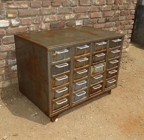 ijzeren industriële ladekast kast archiefkast dressoir, Antiek en Kunst, Curiosa en Brocante, Ophalen