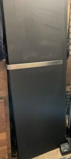 Vasco radiator met handdoekbeugel, Ophalen, Zo goed als nieuw