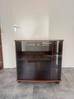 Vintage kast met rookglas, Huis en Inrichting, Ophalen, 50 tot 100 cm, Zo goed als nieuw, Minder dan 100 cm