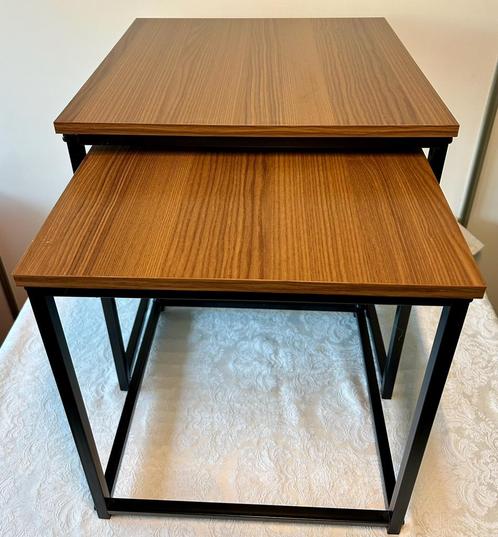 Miniset inschuifbare bijzet tafels / plantentafels, Huis en Inrichting, Tafels | Bijzettafels, Zo goed als nieuw, Vierkant, Minder dan 45 cm