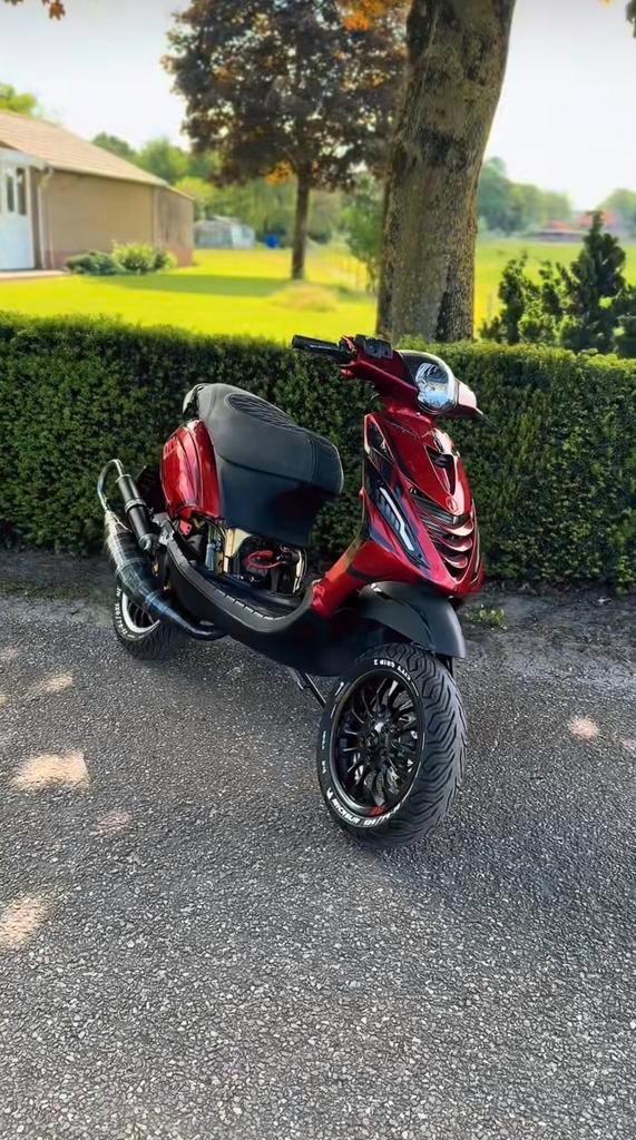 Zip 180cc, Fietsen en Brommers, Scooters | Piaggio, Zo goed als nieuw, Zip, Benzine, Ophalen of Verzenden