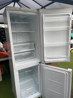 Mooie koelkast met diepvries merk indesit 3 jaar oud, Witgoed en Apparatuur, Koelkasten en IJskasten, 200 liter of meer, Zo goed als nieuw