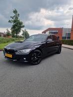 BMW 328i High Executive | 245PK | Handgeschakeld | Carbon, Auto's, BMW, 745 kg, Achterwielaandrijving, 74 €/maand, Zwart