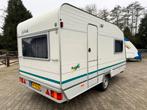 Uniek mooie KNAUS / EIFELLAND 395 LK stapelbed *tent*luifel*, Caravans en Kamperen, Caravans, Dwars-stapelbed, Bedrijf, Treinzit