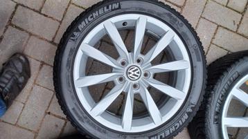 Winterbanden vw golf 7 caddy touran 205 50 17 Origineel vw beschikbaar voor biedingen