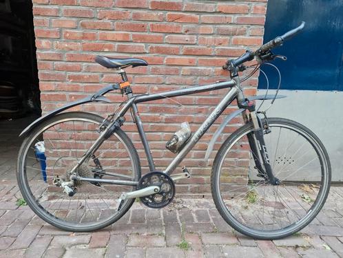 Trek fiets gravelbike
Voorzien van 3 x 8 versnellingen, Fietsen en Brommers, Fietsen | Heren | Sportfietsen en Toerfietsen, Zo goed als nieuw