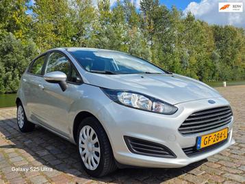 Ford Fiesta 1.0 Style start stop 2e eigenaar airco navigatie beschikbaar voor biedingen