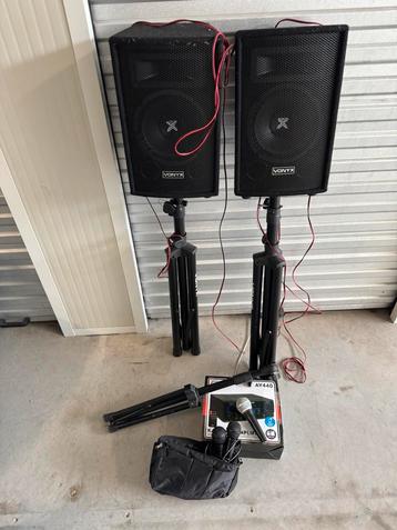 Vonyx speakerset met Fenton AV440 versterker beschikbaar voor biedingen