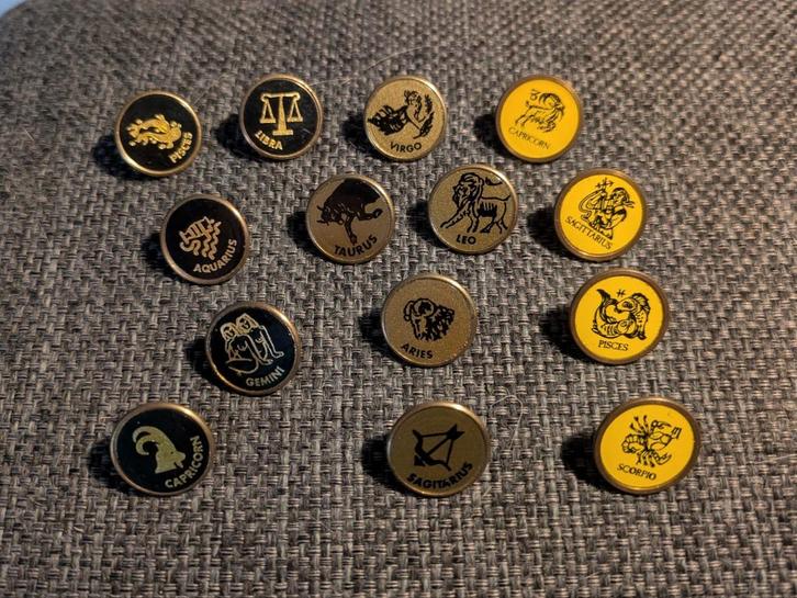 Golf pins pitchmarks sterrenbeelden, Verzamelen, Speldjes, Pins en Buttons, Zo goed als nieuw, Ophalen of Verzenden