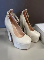 plateau hakken maat 36, Ophalen of Verzenden, Zo goed als nieuw, Zwart