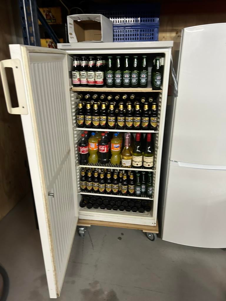 600 liter koelkast te huur en koel/ vriescombinatie te huur, Witgoed en Apparatuur, Koelkasten en IJskasten, Zonder vriesvak, 200 liter of meer