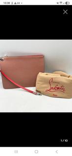 Christian Louboutin Pouch - Stijlvol en Elegant, Beige, Minder dan 40 cm, Minder dan 35 cm, Zo goed als nieuw