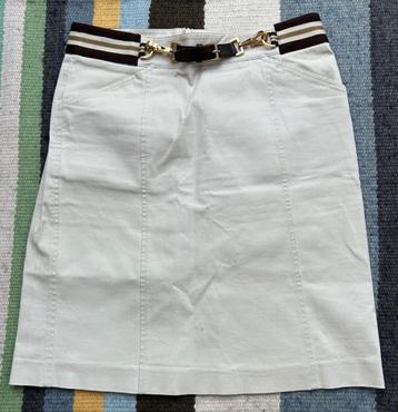 rok MaxMara, tijdloos chique,stille luxe beschikbaar voor biedingen