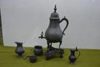 oude tinnen set met kraantjeskan met onderstel met houten po, Antiek en Kunst, Antiek | Tin, Ophalen of Verzenden