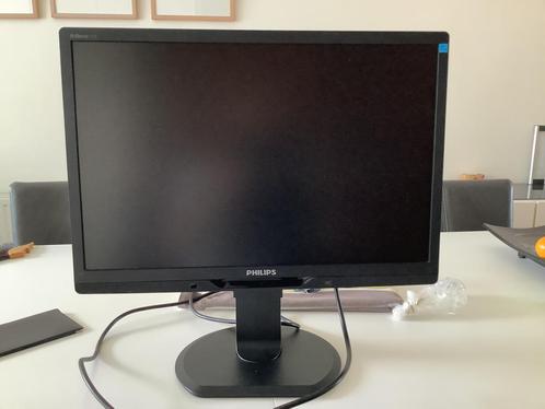 Philips monitor VGA, 22 inch, Computers en Software, Monitoren, Gebruikt, 60 Hz of minder, DVI, VGA, Ingebouwde speakers, In hoogte verstelbaar