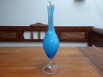 Vintage opaline kan – vaas in blauw, 25 cm., Antiek en Kunst, Ophalen of Verzenden