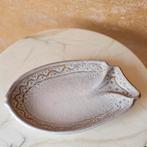 Jean Austruy – vintage visbord Vallauris – handgemaakt, Huis en Inrichting, Keramiek, Ophalen of Verzenden, Overige stijlen, Schaal of Schalen