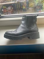 Uggs Lage Damesboot - Stoer & Comfortabel, Kleding | Dames, Schoenen, Zwart, Lage of Enkellaarzen, Ophalen of Verzenden, Zo goed als nieuw