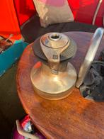 Lewmar 44 ST Self tailing Two speed lier, Watersport en Boten, Ophalen of Verzenden, Zo goed als nieuw, Dekbeslag, Zeilboot
