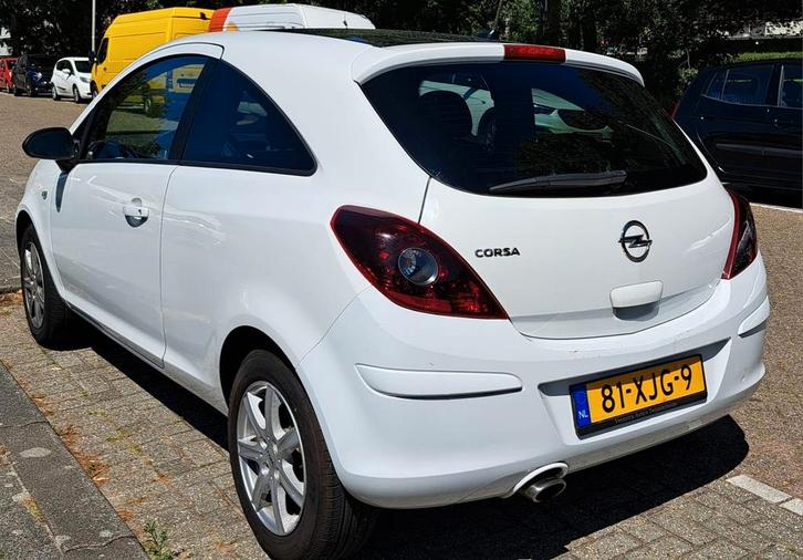 Opel Corsa 1.2 16V LPG 3D 2012,APK april 2026, airco, navi, Auto's, Opel, Bedrijf, Corsa, ABS, Airbags, Airconditioning, Centrale vergrendeling
