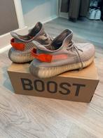 Yeezy Tail Light maat 44, Kleding | Heren, Schoenen, Ophalen of Verzenden, Zo goed als nieuw, Overige kleuren