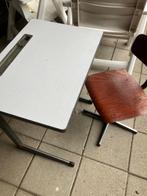 Schooltafeltje en stoeltje, Ophalen, Gebruikt