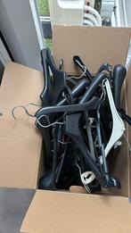 Plastic kledinghangers, Ophalen, Gebruikt, Kunststof