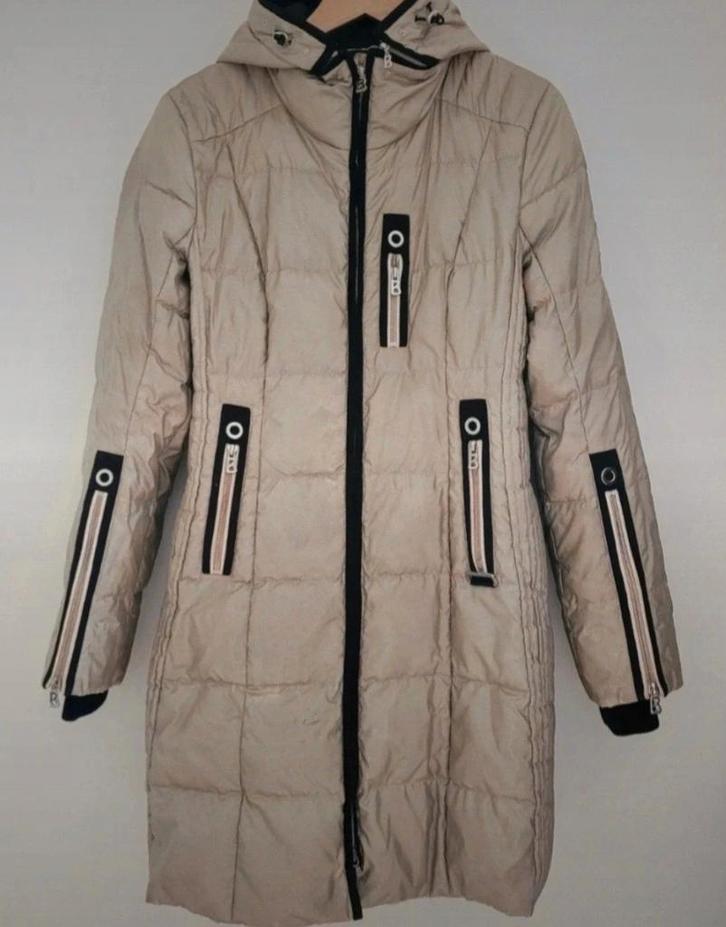 Bogner donsjas champagne kleur - Maat M, Kleding | Dames, Jassen | Winter, Gedragen, Maat 38/40 (M), Beige, Verzenden