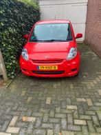 Daihatsu Sirion 1.3 2009 Rood, Auto's, Daihatsu, Voorwielaandrijving, 4 cilinders, 1000 kg, 30 €/maand