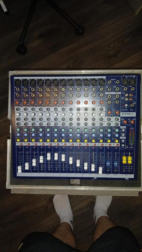 Soundcraft EPM12 (incl. Thon-flightcase), Muziek en Instrumenten, Mengpanelen, Zo goed als nieuw, 10 tot 20 kanalen, Microfooningang