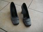 Dames schoenen hoge hakken kleur zilver maat 37, Ophalen of Verzenden, Zo goed als nieuw, Schoenen met hoge hakken