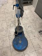 Schrobmachine boenmachine, Ophalen