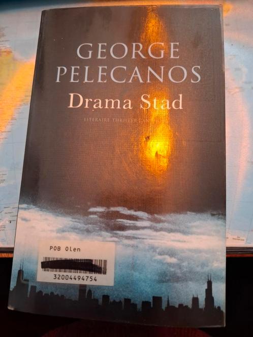 George Pelecanos - Drama Stad, Boeken, Thrillers, Gelezen, Nederland, Ophalen of Verzenden