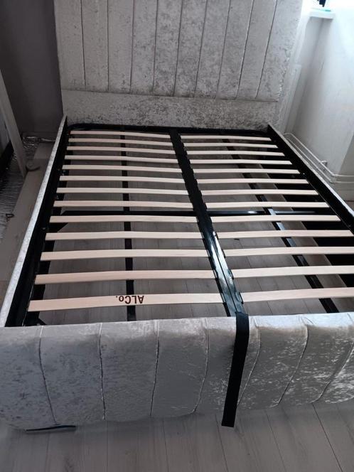 Luxe Panel Line bed met matras te koop  Verkrijgbaar in alle, Kinderen en Baby's, Kinderkamer | Bedden, Verzenden