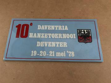 Tegeltje: 10e Daventria hanzetoernooi 1978 Deventer beschikbaar voor biedingen