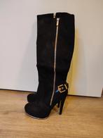 Zwart met gouden laarzen naaldhak maat 37, Kleding | Dames, Schoenen, Hoge laarzen, Zwart, Ophalen of Verzenden, Zo goed als nieuw
