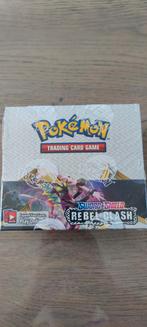 Pokemon Rebel Clash booster box nieuw direct uit case !, Hobby en Vrije tijd, Verzamelkaartspellen | Pokémon, Nieuw, Foil, Ophalen of Verzenden