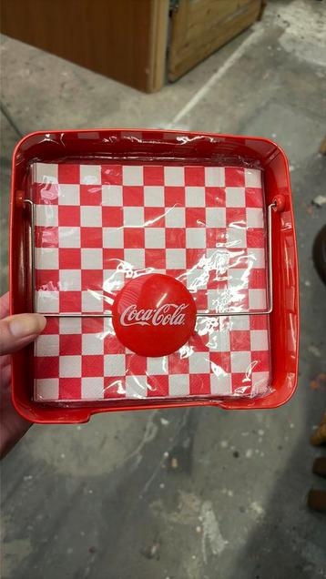 Coca cola servethouder beschikbaar voor biedingen