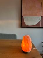 Himalaya zoutlamp zgan 23 cm, Huis en Inrichting, Ophalen, Zo goed als nieuw, Minder dan 50 cm