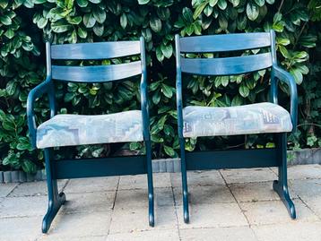 VINTAGE DEENSE DESIGN EETKAMERSTOELEN FARSTRUP MØBLER beschikbaar voor biedingen