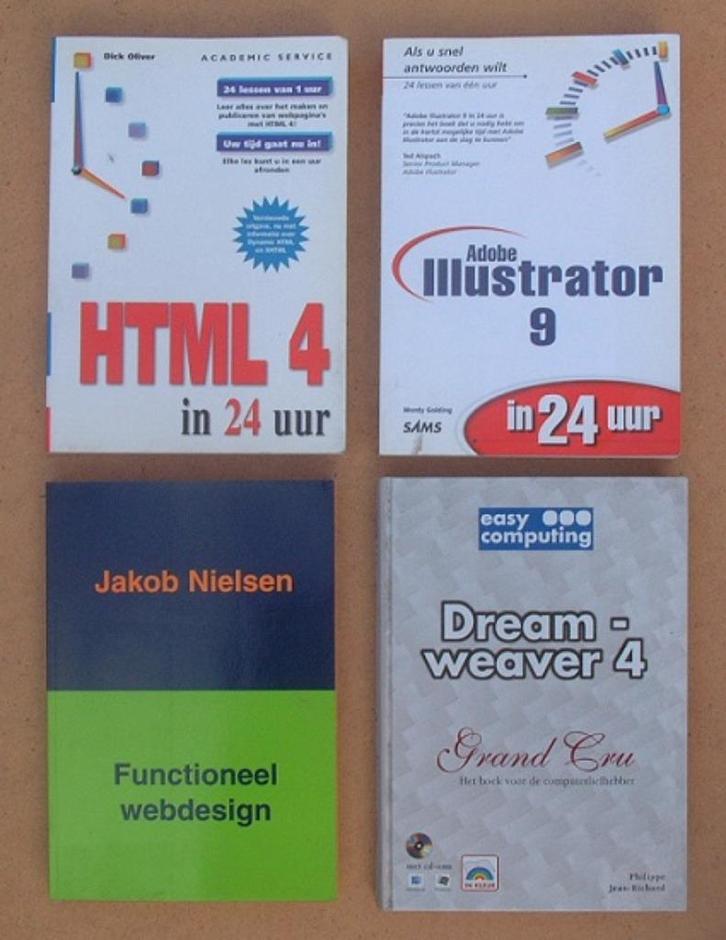 HTML 4 Adobe illustrator 9 Dream weaver 4 Functioneel, Computers en Software, Vintage Computers, Ophalen of Verzenden