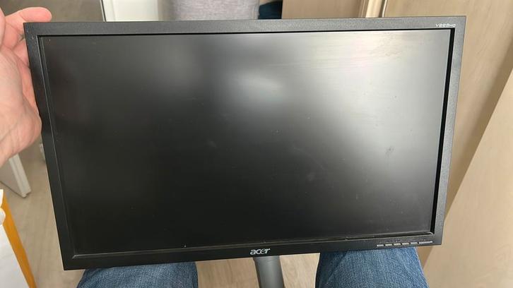 Acer V223HQ 2 keer op beugel, Computers en Software, Monitoren, Gebruikt, 60 Hz of minder, LED, HD, Ophalen